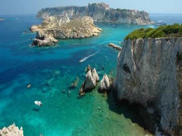 Islands Tremiti ferry ticket excursions sub in Apulian Gargano