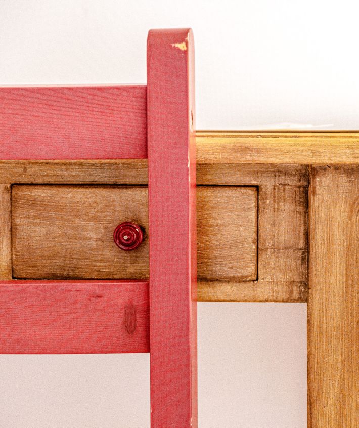 scrivania antica camera matrimoniale del B&B Bed and Breakfast Shanti Home Restaurant a due passi dal mare a Vieste immerso nella natura nel Gargano in Puglia