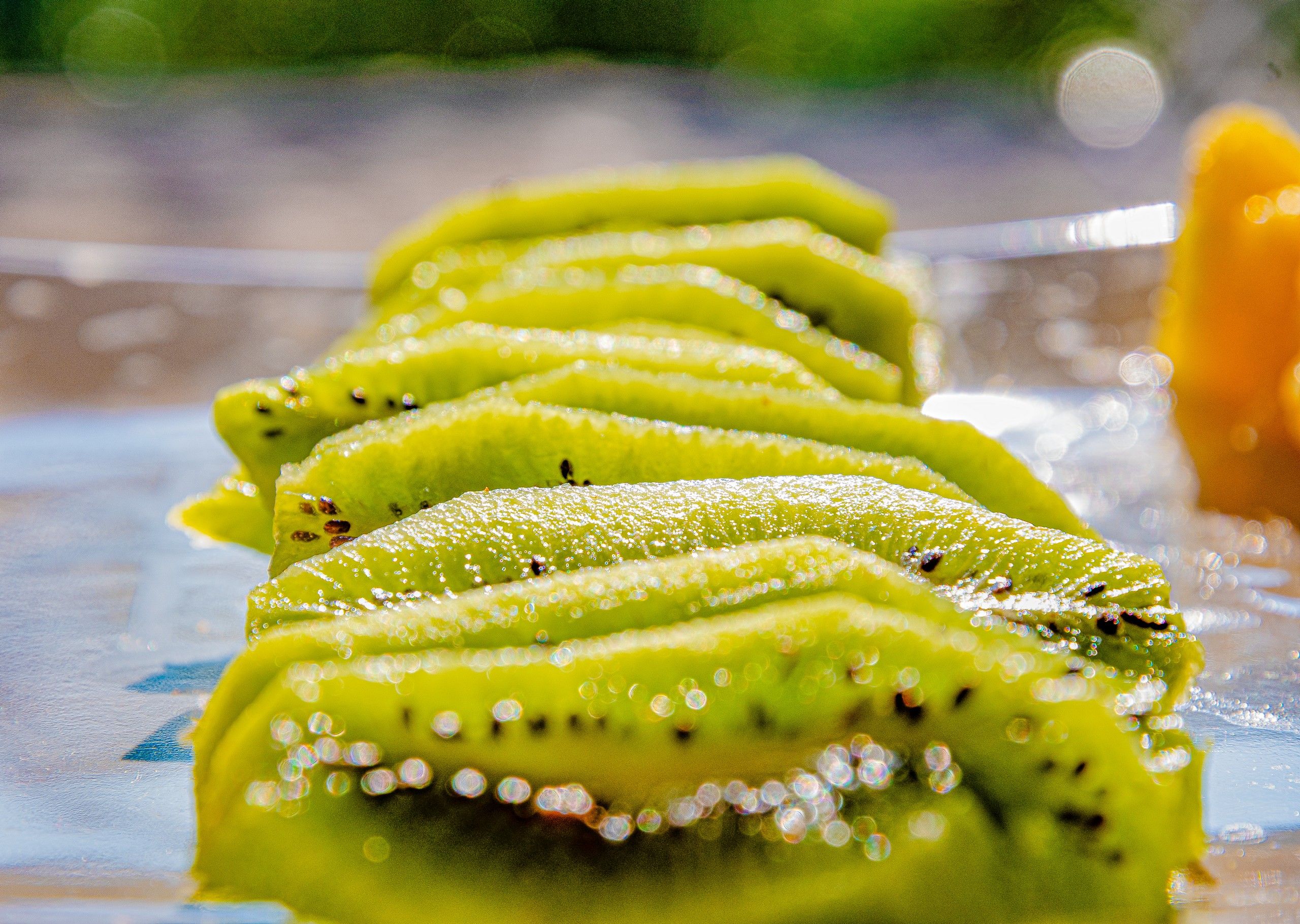 kiwi frutta fresca durante la colazione del B&B Bed and Breakfast Shanti Home Restaurant a due passi dal mare a Vieste immerso nella natura nel Gargano in Puglia